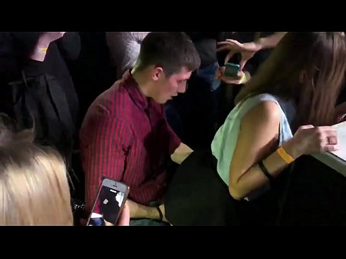 ❤️ סקס אמיתי במועדון לילה רוסי. ילדה רוסייה בת 18 בפי הטבעת והנרתיק דפוקה במועדון לילה ❤️❌ סרטון מזוין ב-iw.eggporncomics.ru